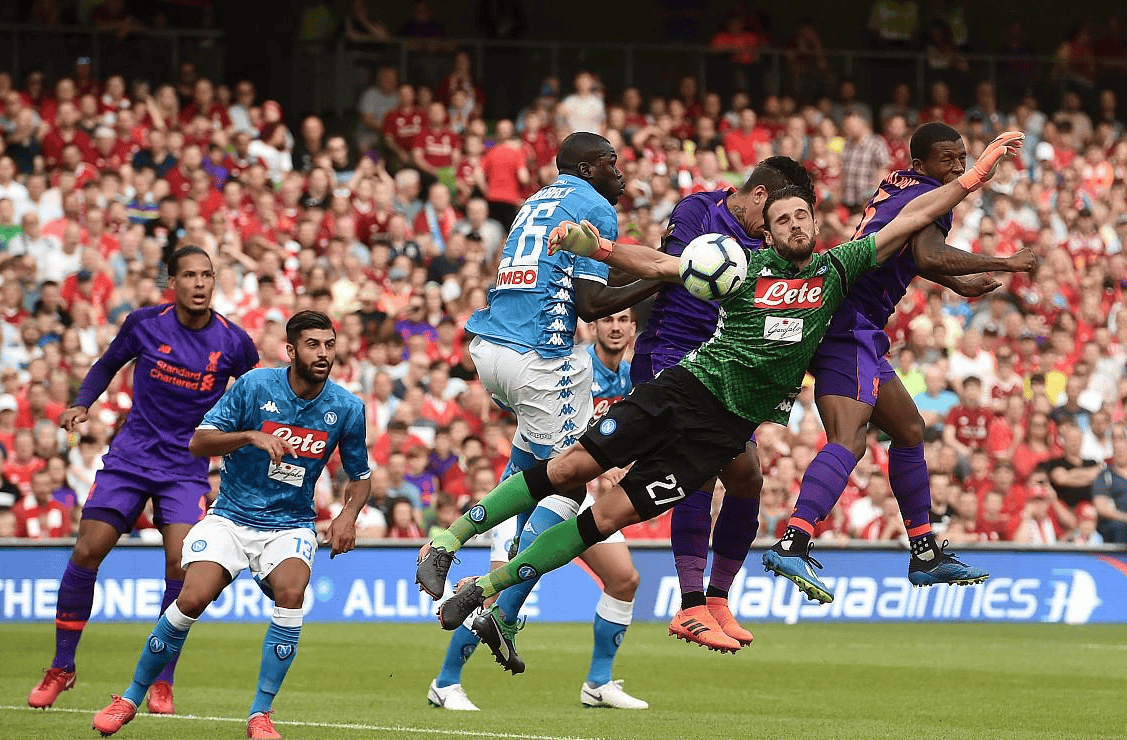 意甲：那不勒斯VS拉齐奥，9分差距下的倔强！那不勒斯主场死磕拉齐奥，卫冕希望最后一搏